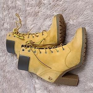 Timberland glancy Suede boots size 6